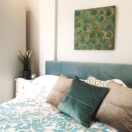 Emerald Mini Suite:Your Deluxe Studio In Kalamaria Szaloniki Kültér fotó